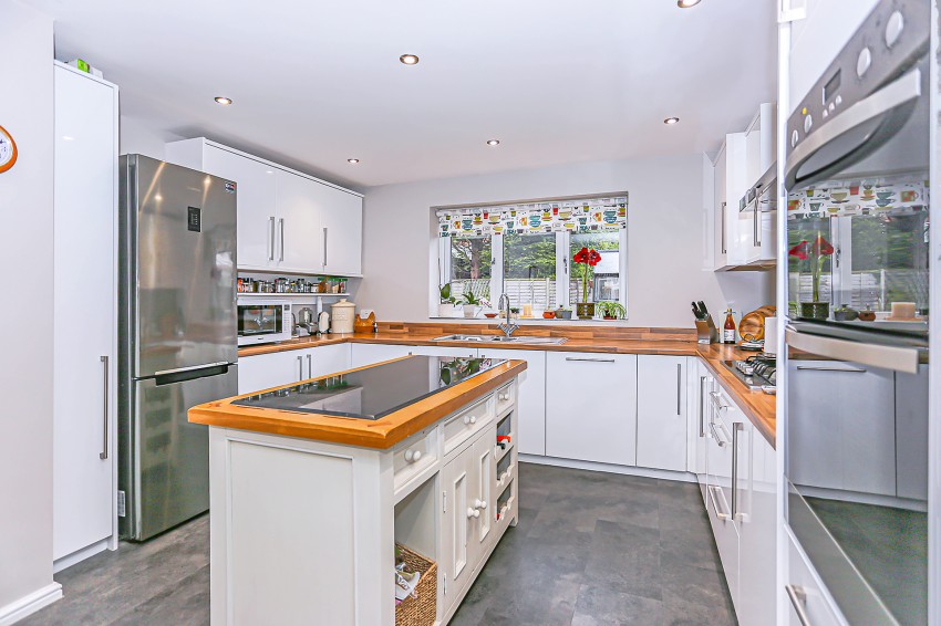 Images for Dovecote Close, Solihull EAID: BID:simonburt
