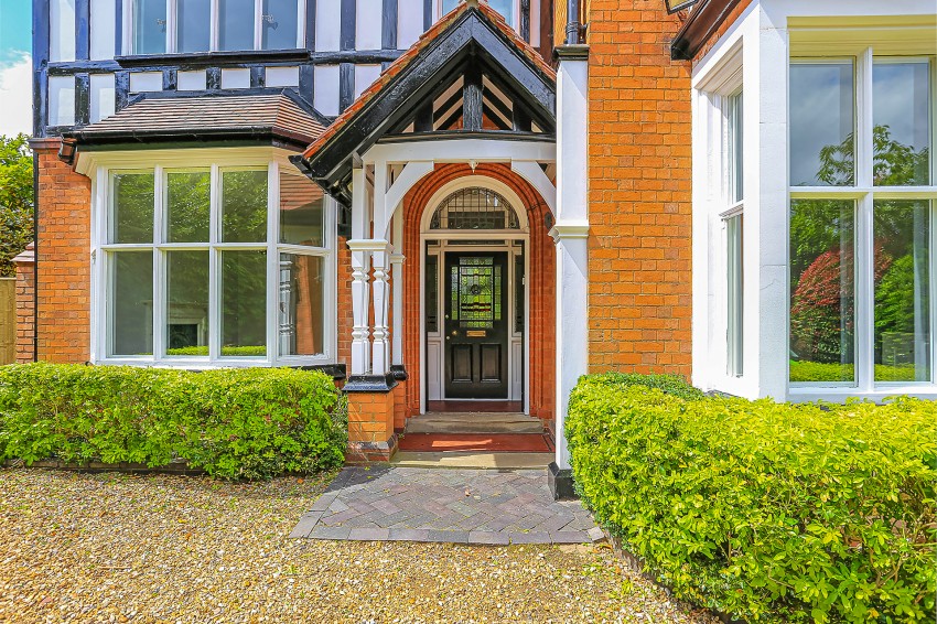 5bedroom detached house for sale in Widney Manor Road, Solihull
