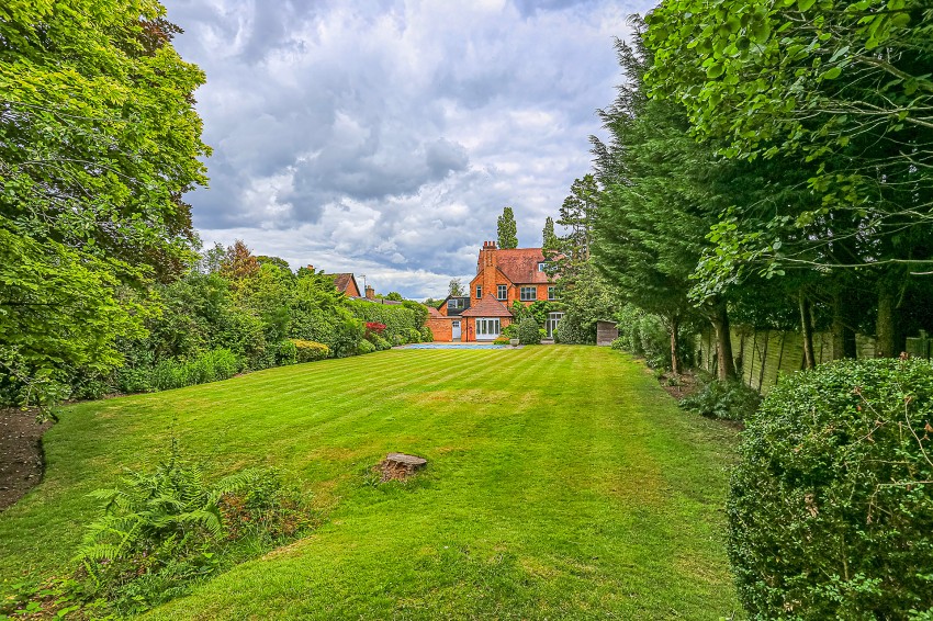 5bedroom detached house for sale in Widney Manor Road, Solihull