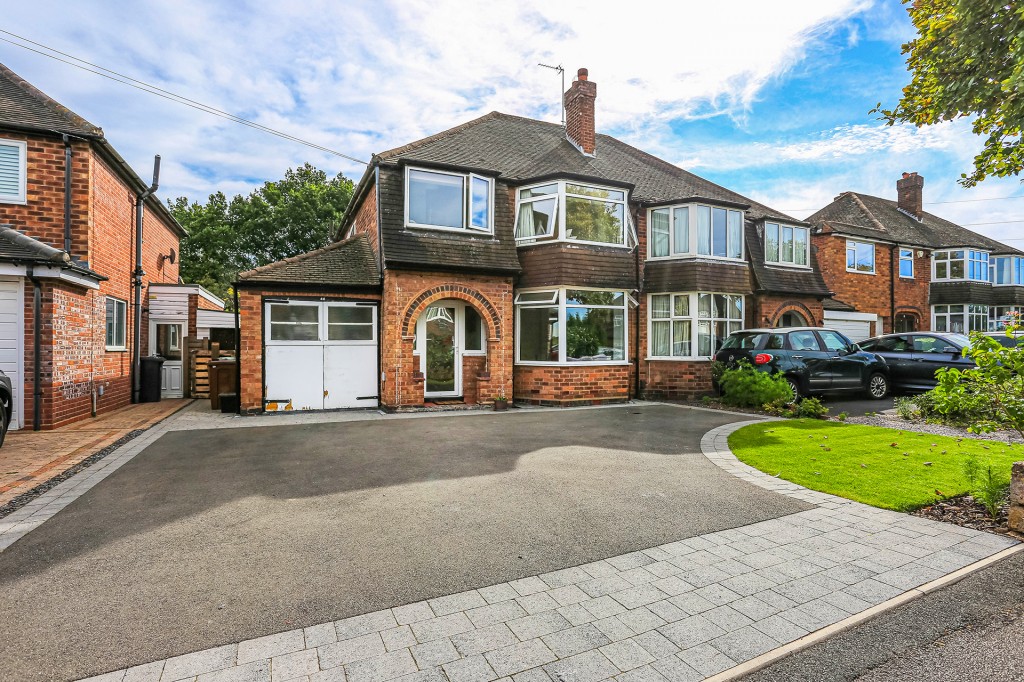 3bedroom semidetached house for sale in Bryanston Road, Solihull
