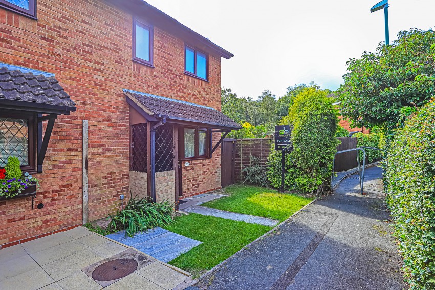 Images for Kendal Grove, Solihull EAID: BID:simonburt