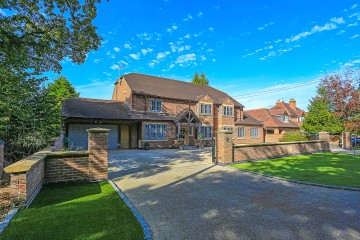 Click the photo for more details of Tithe Barn Lane