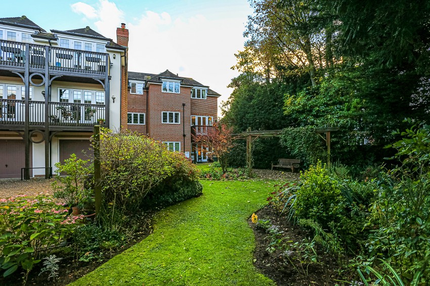 Images for Snowberry Gardens, 10 Snowberry Gardens, 609 Warwick Road, Solihull EAID: BID:simonburt