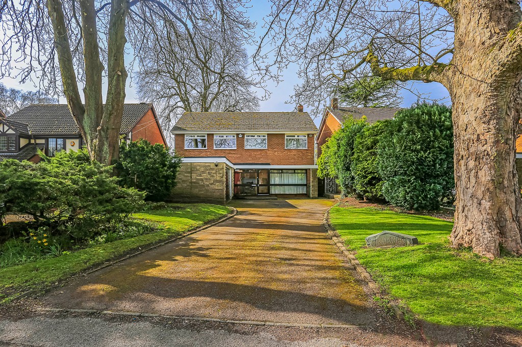 4bedroom detached house for sale in Widney Road, Knowle, Solihull
