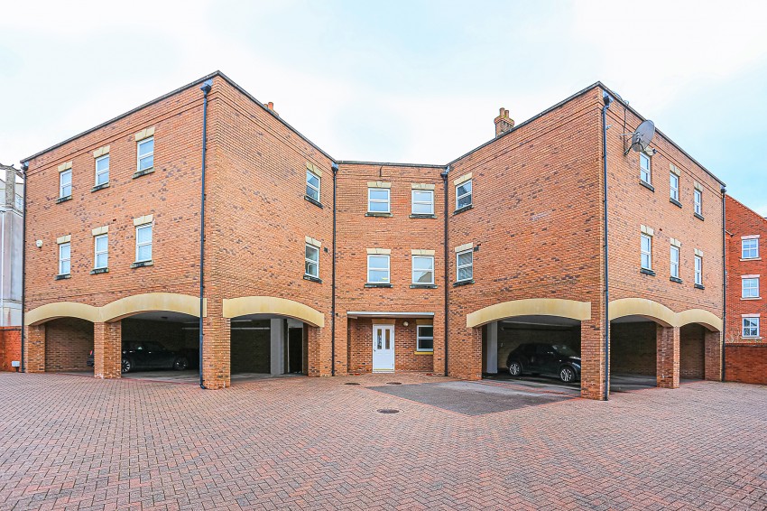 Images for Earlswood House, 99 Rumbush Lane, Shirley, Solihull EAID: BID:simonburt