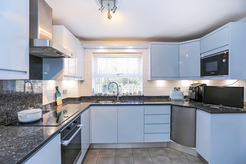 Images for Chelthorn Way, Solihull EAID: BID:simonburt