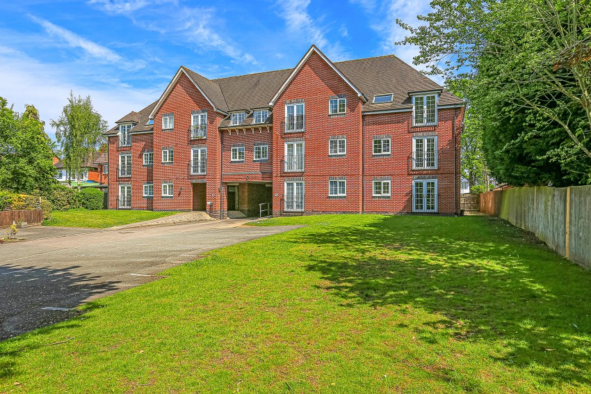 Images for Warwick Park Court, 252 Warwick Road, Solihull EAID: BID:simonburt