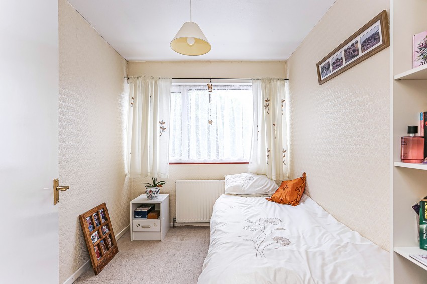 Images for Redfern Close, Solihull EAID: BID:simonburt