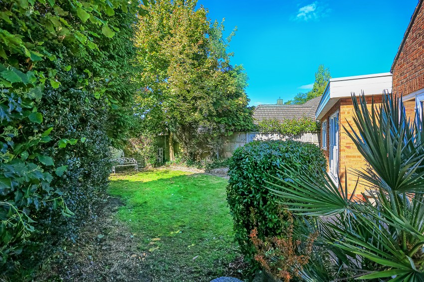 Images for Yew Tree Lane, Solihull EAID: BID:simonburt
