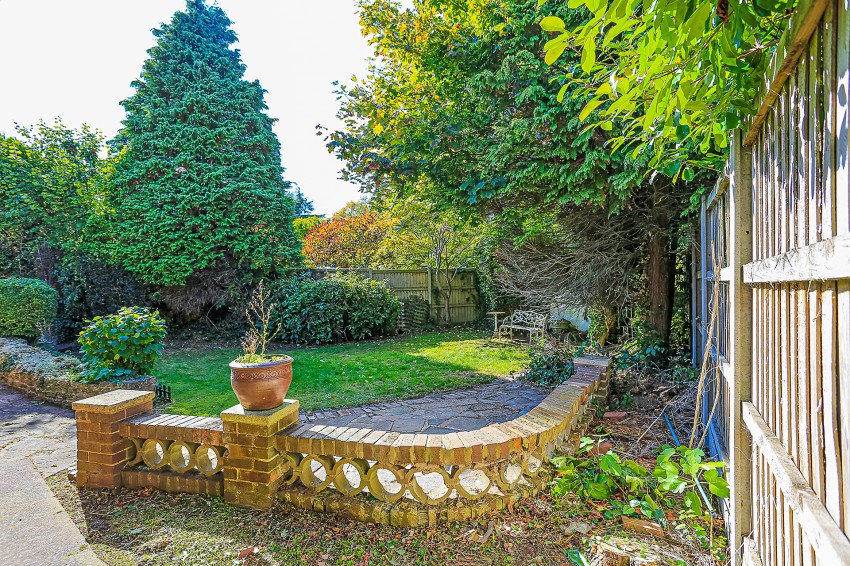 Images for Yew Tree Lane, Solihull EAID: BID:simonburt