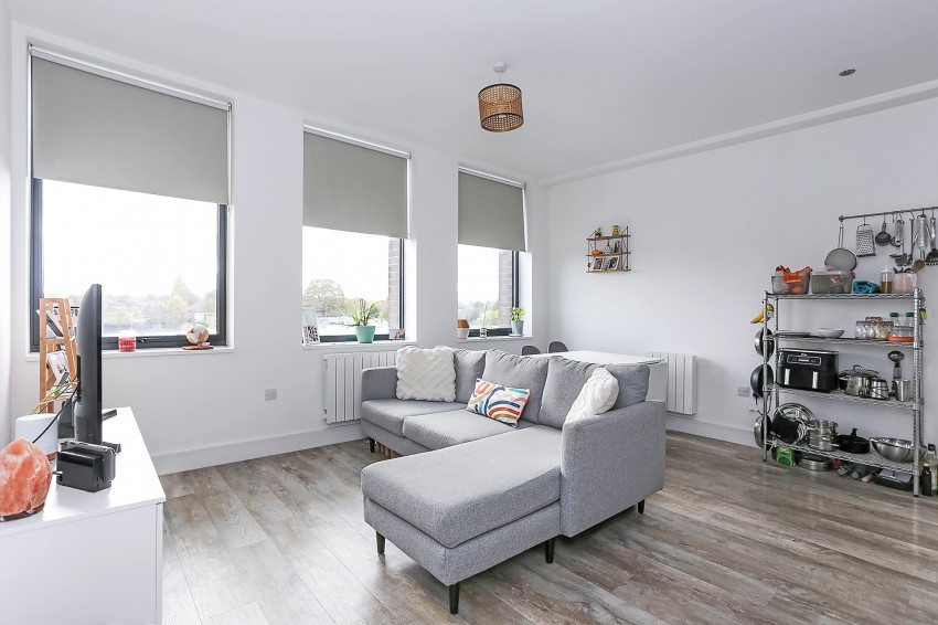 Images for Park Gate At Lyndon Place, 2096 Coventry Road, Sheldon, Birmingham EAID: BID:simonburt