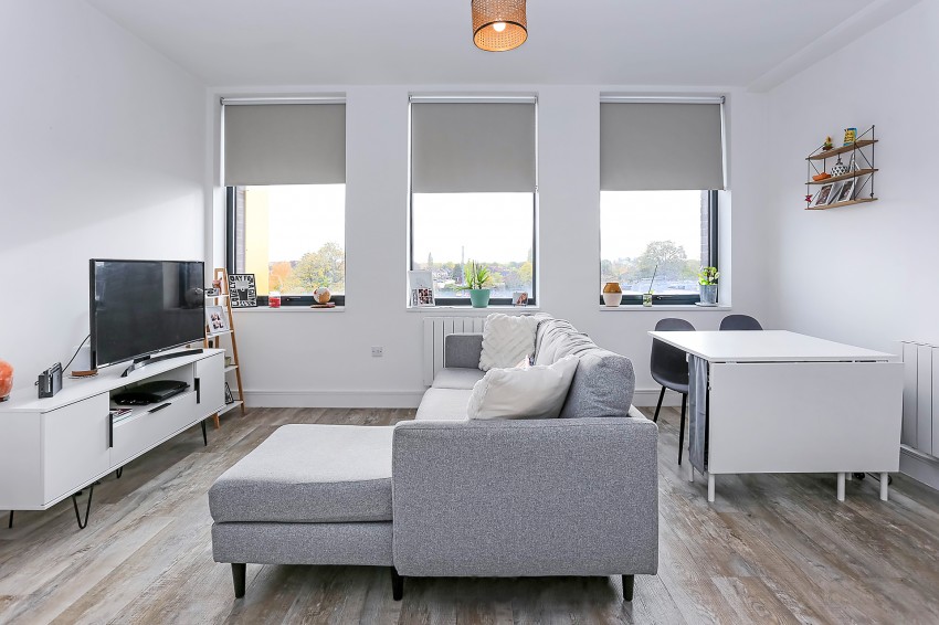 Images for Park Gate At Lyndon Place, 2096 Coventry Road, Sheldon, Birmingham EAID: BID:simonburt