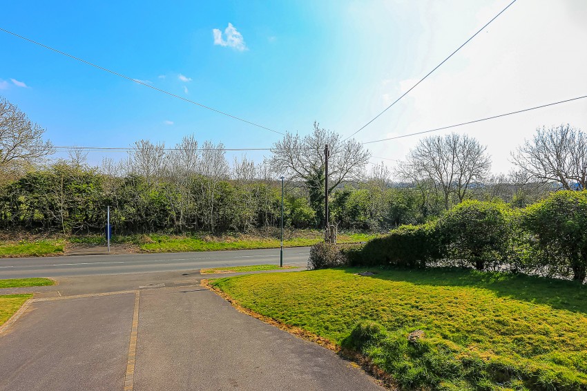 Images for Creynolds Lane, Cheswick Green, Solihull EAID: BID:simonburt