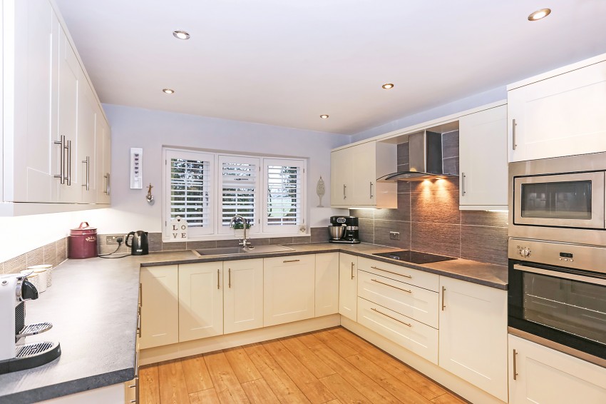 Images for Lugtrout Lane, Catherine-de-Barnes, Solihull EAID: BID:simonburt