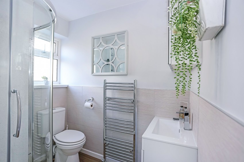 Images for Lugtrout Lane, Catherine-de-Barnes, Solihull EAID: BID:simonburt