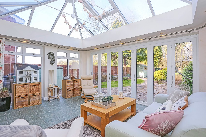 Images for Lugtrout Lane, Catherine-de-Barnes, Solihull EAID: BID:simonburt