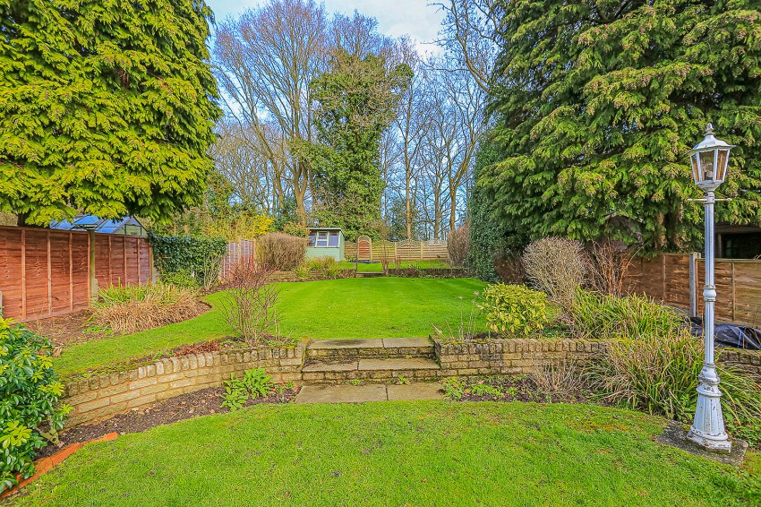 Images for Lugtrout Lane, Catherine-de-Barnes, Solihull EAID: BID:simonburt