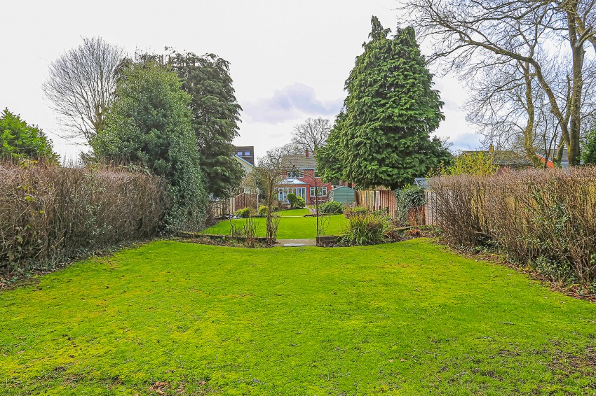 Images for Lugtrout Lane, Catherine-de-Barnes, Solihull EAID: BID:simonburt