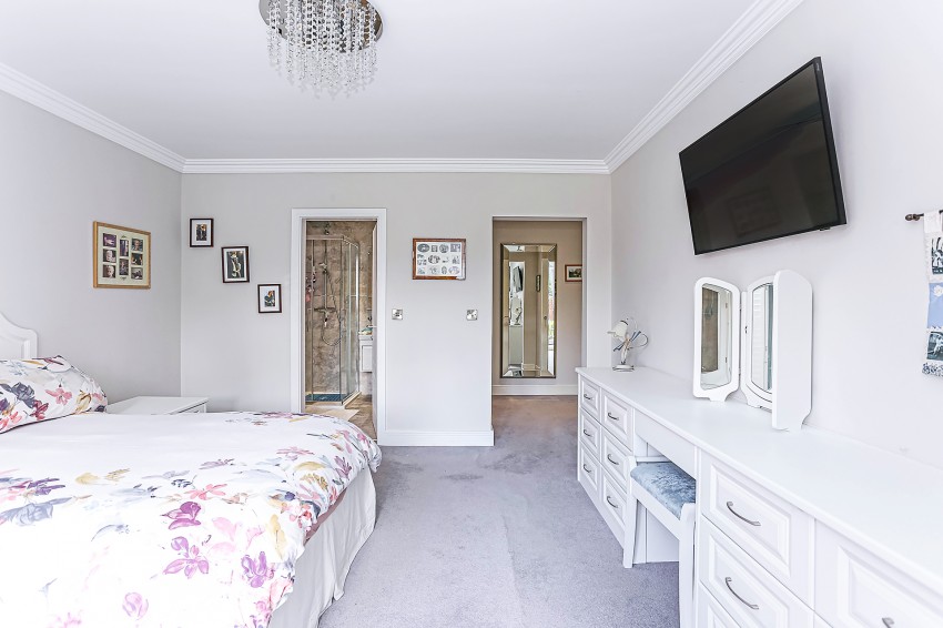 Images for Whitegates, 334 Warwick Road, Solihull EAID: BID:simonburt