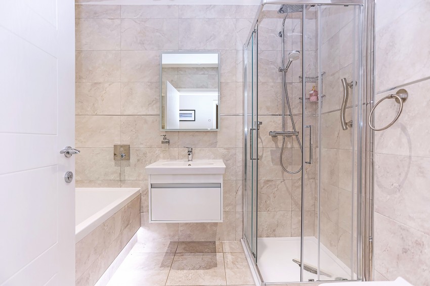 Images for Whitegates, 334 Warwick Road, Solihull EAID: BID:simonburt