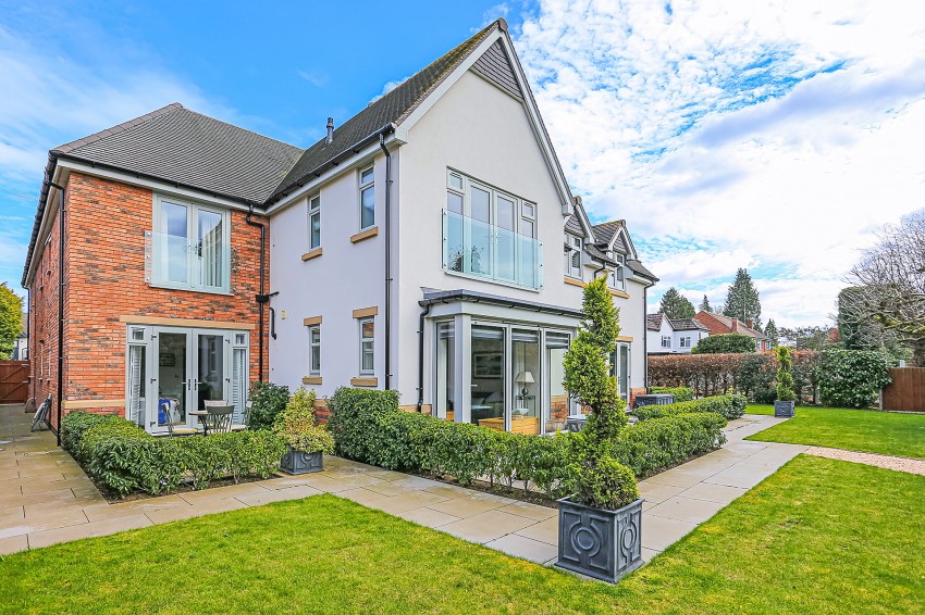 Images for Whitegates, 334 Warwick Road, Solihull EAID: BID:simonburt