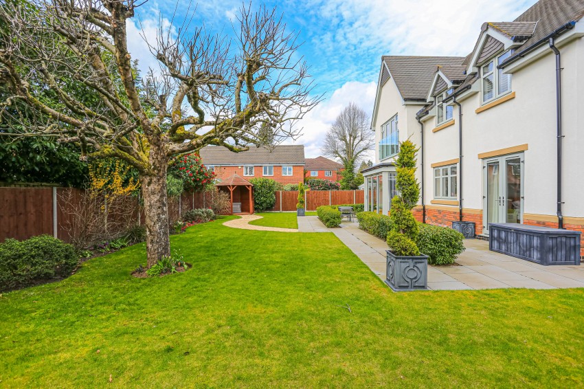 Images for Whitegates, 334 Warwick Road, Solihull EAID: BID:simonburt