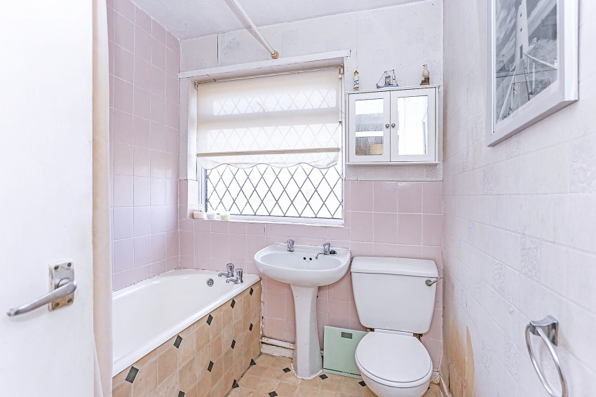 Images for Mitford Drive, Solihull EAID: BID:simonburt