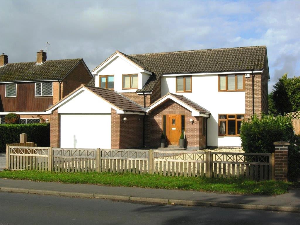 4bedroom detached house for sale in Kelsey Lane, Balsall Common