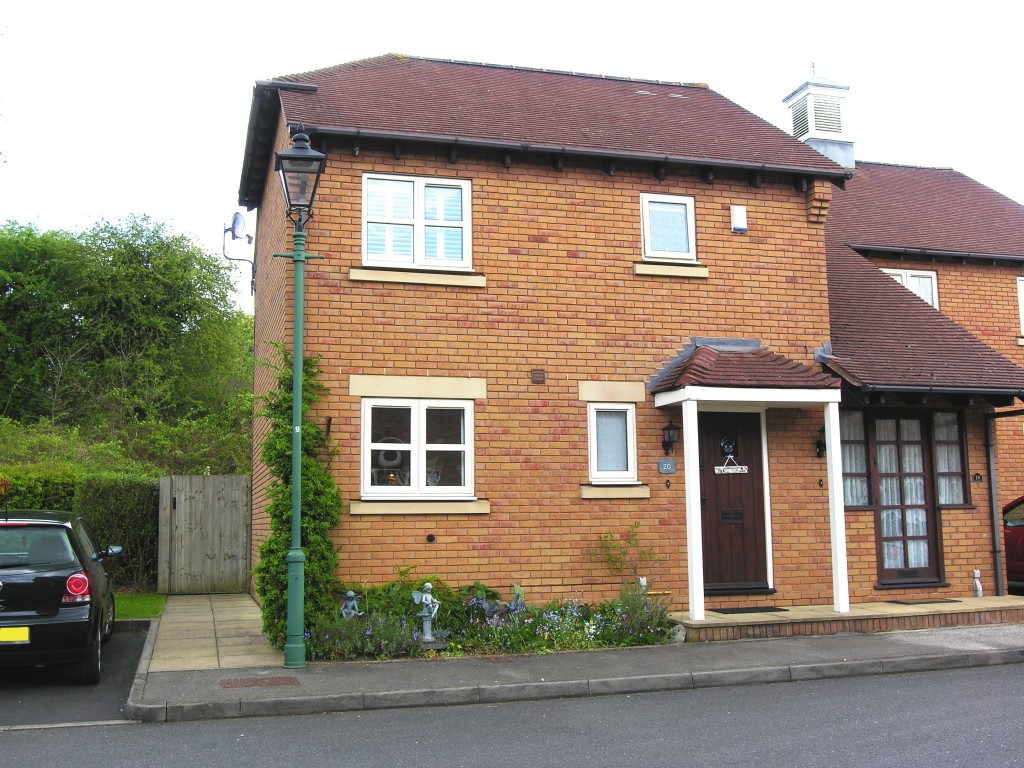 2bedroom town house for sale in The Spinney, Solihull