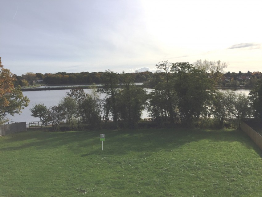 Images for Wood Lane, Earlswood EAID: BID:simonburt