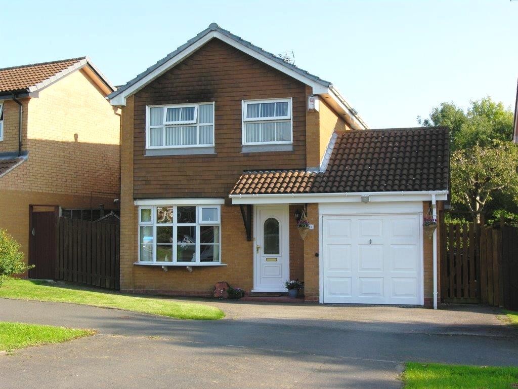 3bedroom detached house for sale in Kemps Green Road, Balsall Common
