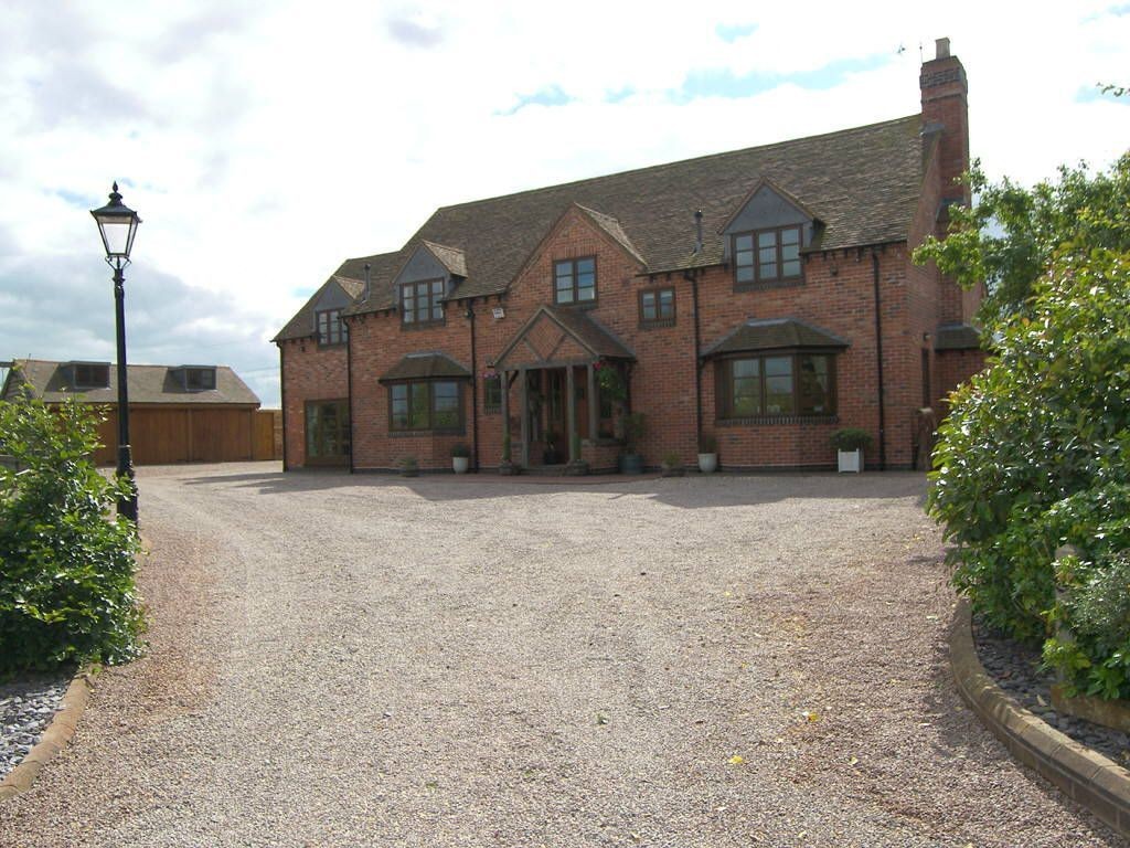 5bedroom detached house for sale in Tippers Hill Lane, Fillongley