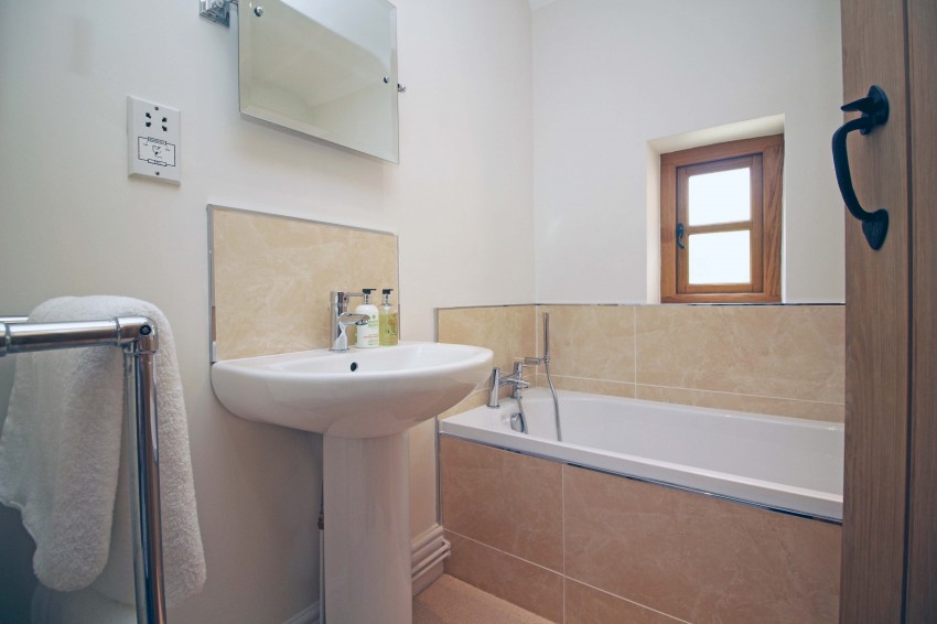 Images for Peterbrook Road, Majors Green EAID: BID:simonburt