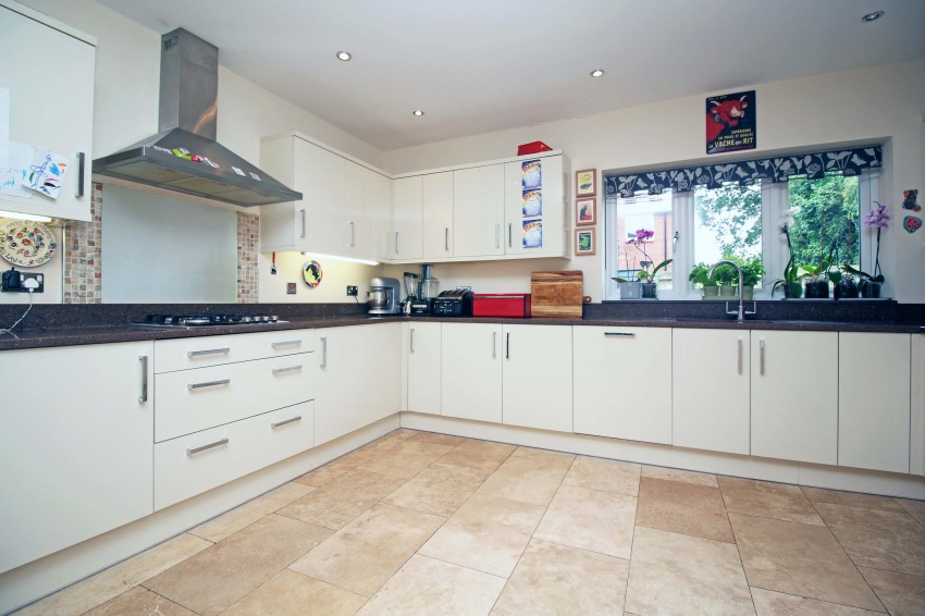 Images for Arden Close, Balsall Common EAID: BID:simonburt
