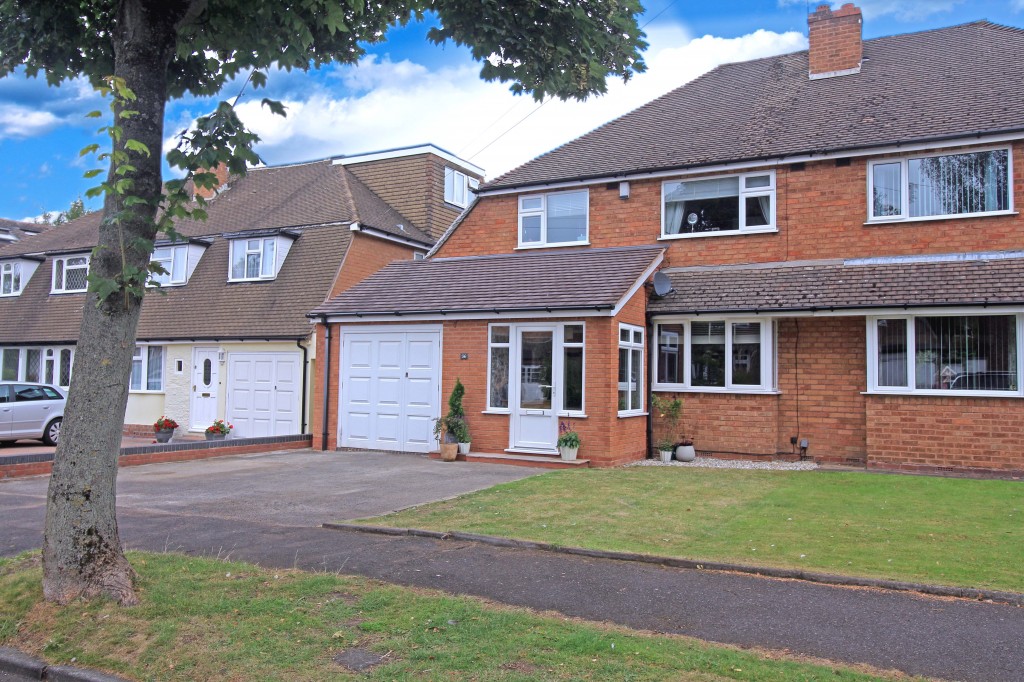 3bedroom semidetached house for sale in Willow Road, Solihull