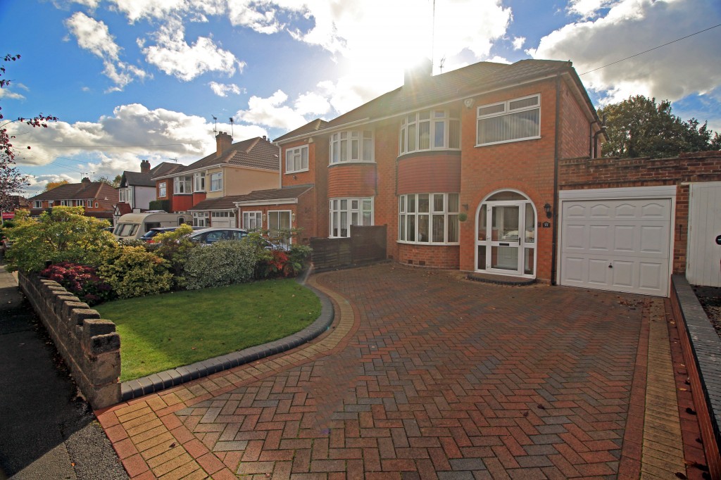 3bedroom semidetached house for sale in Wells Green Road, Solihull