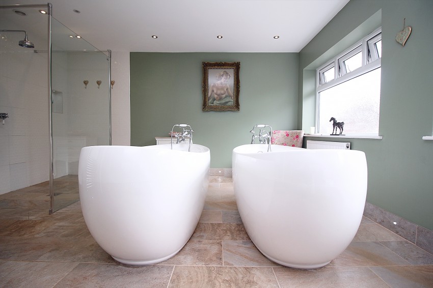 4bedroom semidetached house for sale in Dursley Close, Solihull