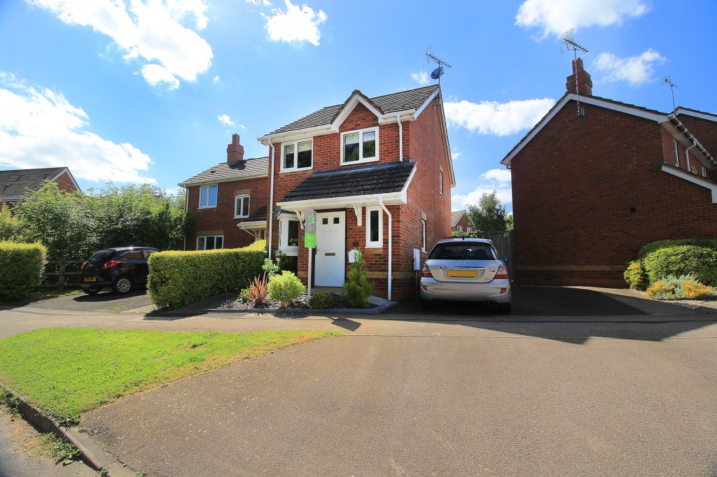 2bedroom semidetached house for sale in Riddings Hill, Balsall Common, Coventry