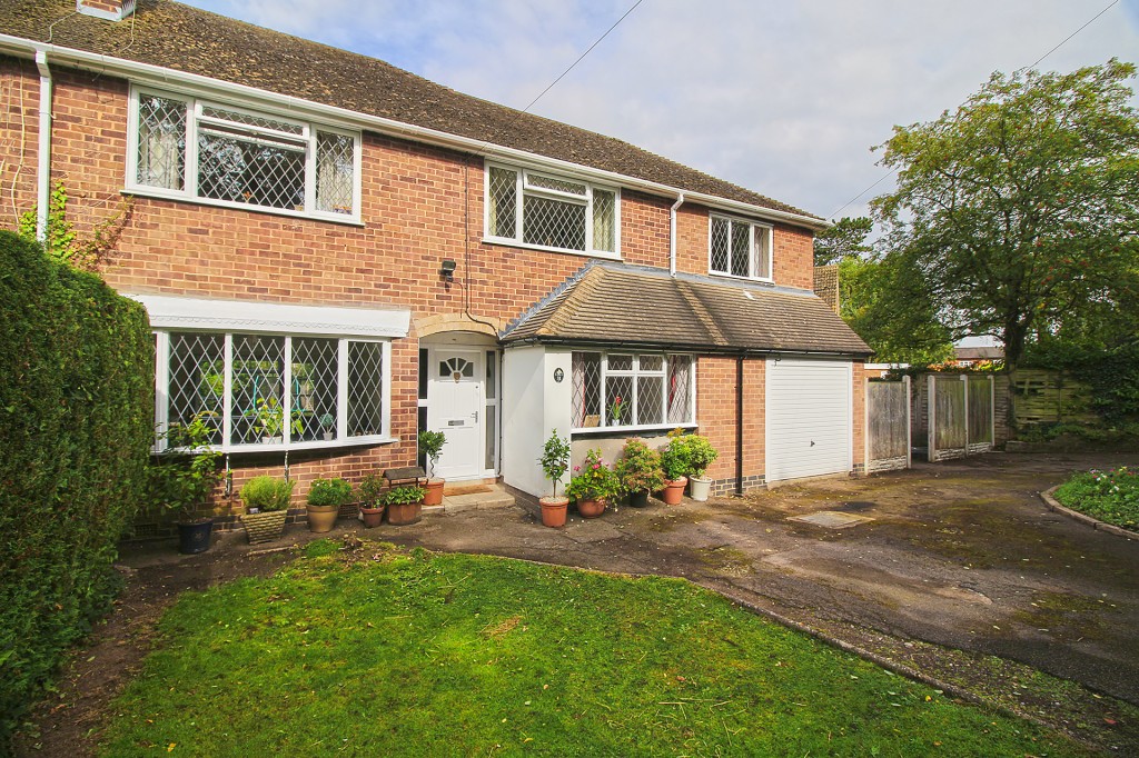 5bedroom semidetached house for sale in Leveson Crescent, Balsall