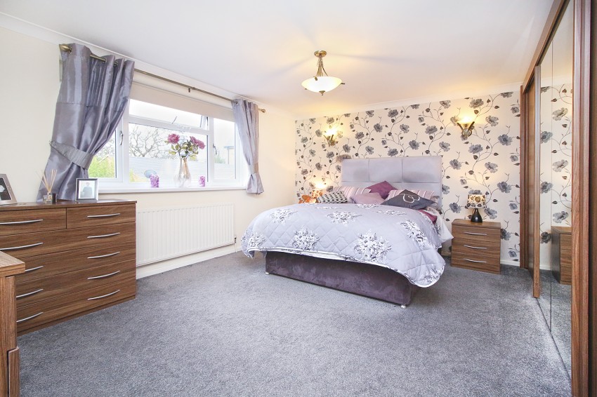 5bedroom detached house for sale in The Fordrough, Truemans Heath Lane