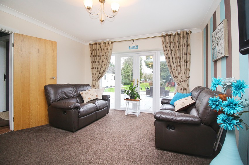 5bedroom detached house for sale in The Fordrough, Truemans Heath Lane