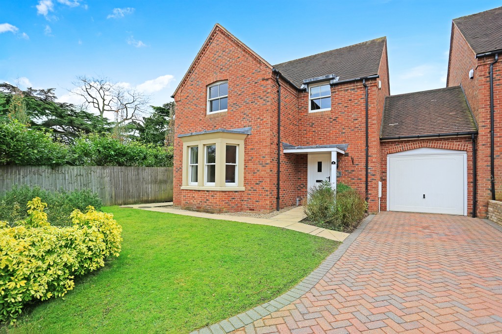 4bedroom detached house for sale in Malthouse Meadow, Solihull