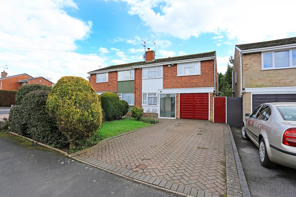 3bedroom semidetached house for sale in Arden Close, Meriden, Coventry