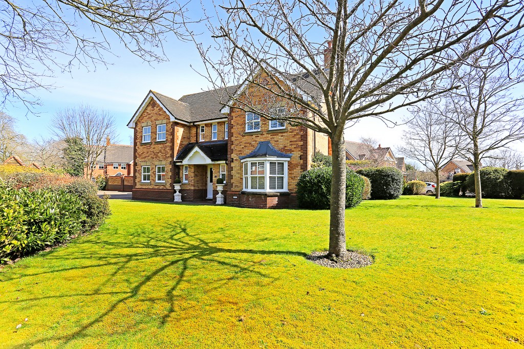 5bedroom detached house for sale in Whitefields Road, Solihull