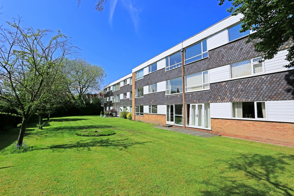 2bedroom apartment for sale in Chadley Close, Solihull