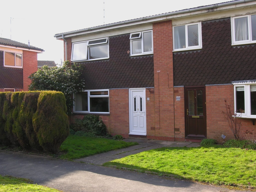 3bedroom town house for sale in Whitnash Close, Balsall Common