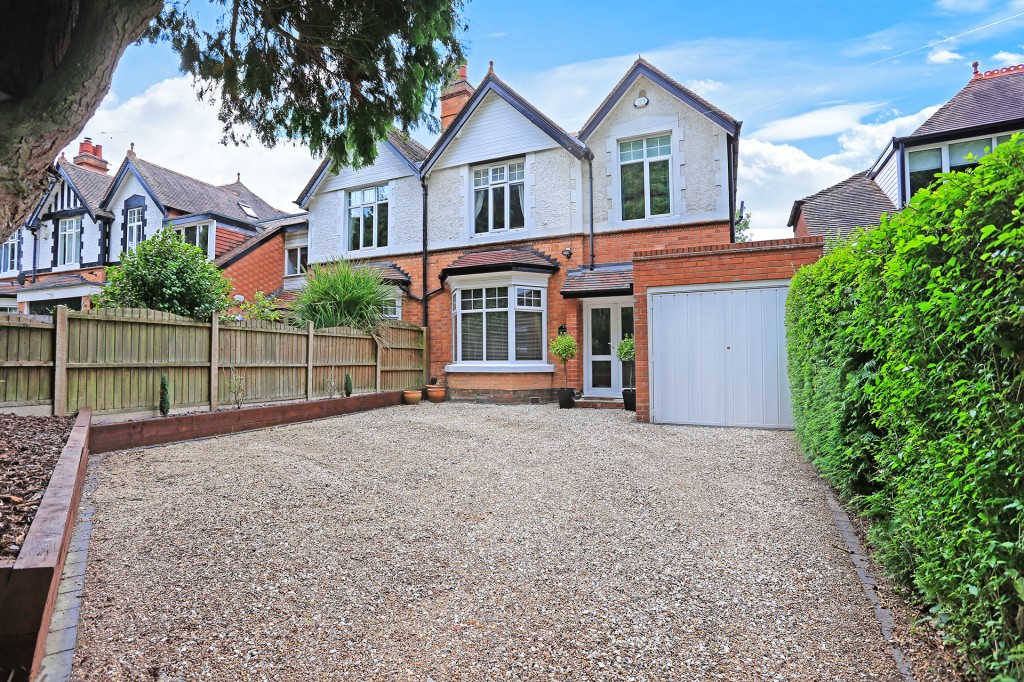 4bedroom semidetached house for sale in Beechnut Lane, Solihull