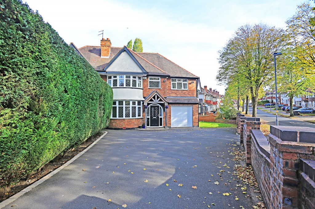 4bedroom semidetached house for sale in Edenbridge Road, Birmingham