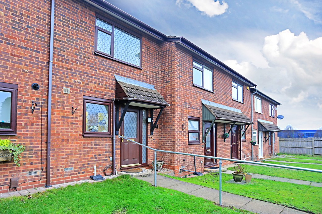 2bedroom town house for sale in Road, Solihull