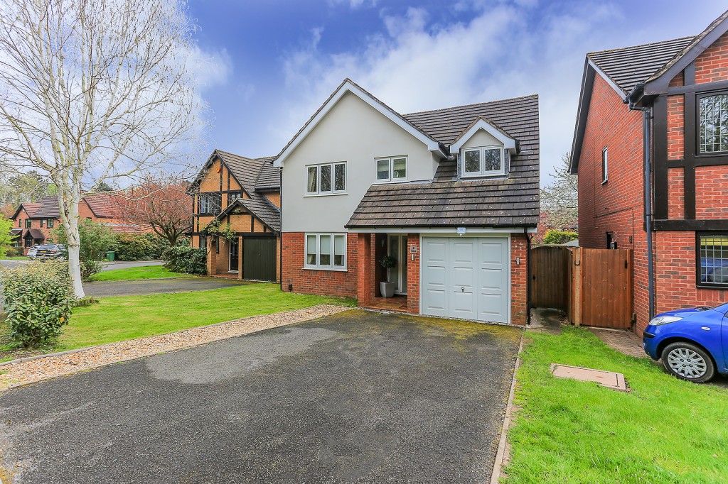 4bedroom detached house for sale in Ashbrook Crescent, Solihull